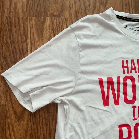 Under Armour White T-Shirt with Black and Yellow Accents project rock - Picture 5 of 8